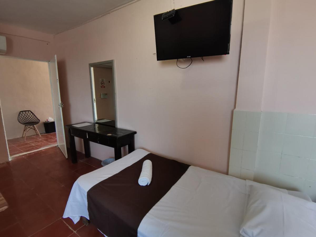 Hotel Colonial San Carlos Cancun Centro Extérieur photo