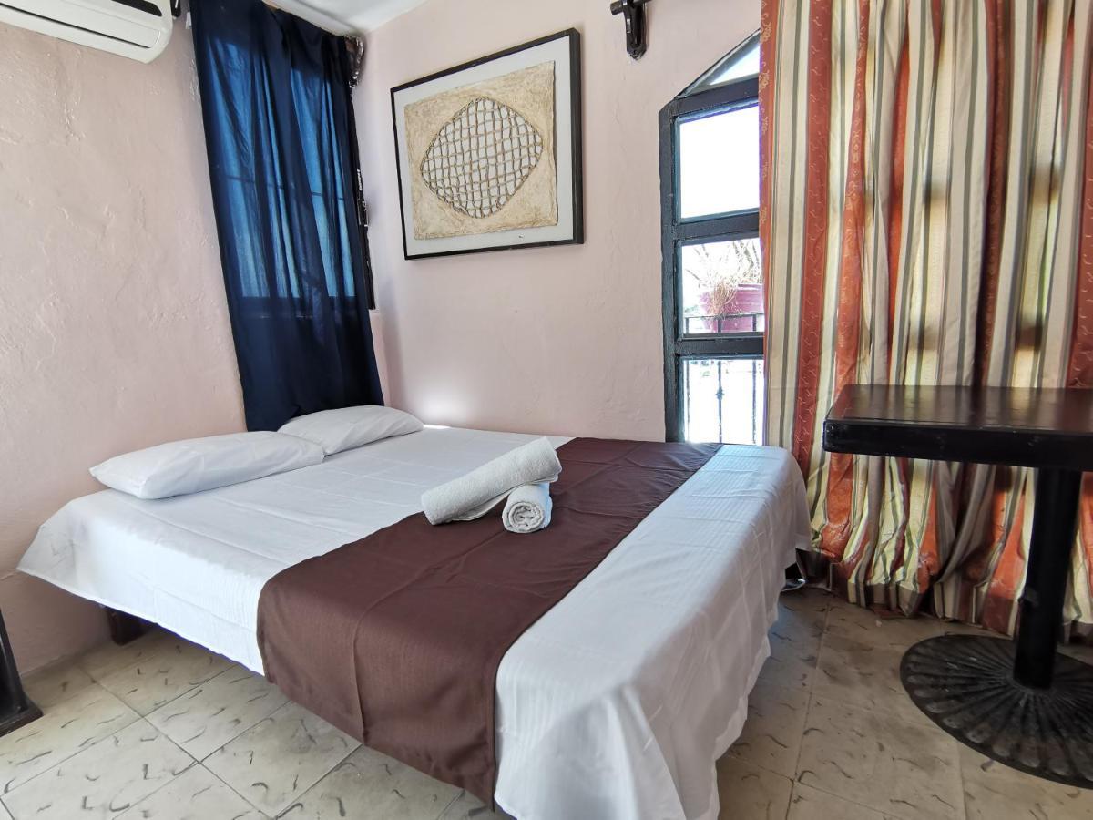 Hotel Colonial San Carlos Cancun Centro Extérieur photo